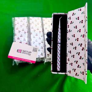 Pince à épiler GETUP BROSONS en acier inoxydable à motif cerise, boîte d'emballage, étui en plastique personnalisé avec logo imprimé, pointe lisse courbée à 45 degrés - Product Image 2