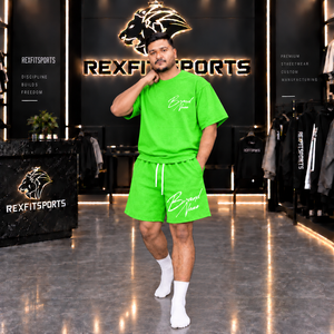 เสื้อยืดและกางเกงขาสั้นลายกราฟิกสตรีทแวร์สำหรับผู้ชาย ชุดลำลองไซส์ใหญ่สำหรับฤดูร้อน ชุด 2 ชิ้น ผลิตจากโรงงาน - Product Image 4