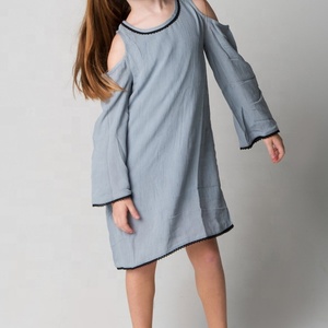 Robe d'été pour petite fille, vêtement Super confortable et confortable, bleu clair avec épaules dénudées, avec jolie dentelle noire, tissu souple fabriquée - Product Image 2