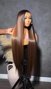Meilleures ventes : Lace Frontal Lisse en Cheveux Vierges Remy, Matière en Dentelle Durable pour un Confort Prolongé, Disponible à la Vente - Product Image 2