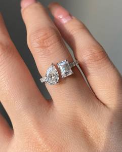 แหวนแต่งงานแบบเปิด Toi Et Moi ประดับมรกตและเพชรทรงหยดน้ำเพาะเลี้ยง แหวนหมั้นทองคำแท้ 14K ปรับขนาดได้ ของขวัญสำหรับเธอ - Product Image 4