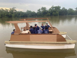 Catamaran électrique 26, croiseur de luxe silencieux pour les loisirs et les aventures sportives, matériau composite, 813,8 L x 429,8 L x 0 H cm - Product Image 5