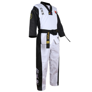 Uniforme de Artes Marciales Personalizado OEM, Karate Gi y Taekwondo Dobok, Ligero, de Poliéster, con Diseño de Cuello Negro y Cinturón - Product Image 1