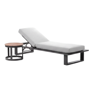 Tumbona Moderna para Exteriores Varo con Mesa Lateral de Teca, Estructura de Acero, Cojín de Poliéster, Diseño Reclinable Ajustable, Estilo Contemporáneo - Product Image 3