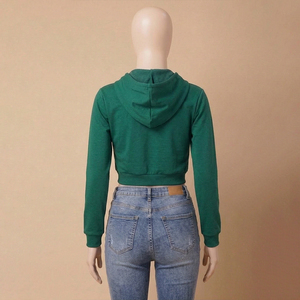 Haut court à capuche oversize pour femme, coupe épaules tombantes, respirant, imprimé, avec logo brodé sur le devant, style streetwear, hiver, 100% coton, tendance - Product Image 6