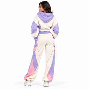 Conjunto de chándal cargo de felpa para mujer, color marfil con ribete rosa lavanda, pantalones de pierna ancha y sudadera corta, con logotipo personalizado, venta al por mayor de fábrica - Product Image 2