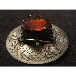 Broche Escocés Elegante de Metal Blanco Grabado con Diseño de Cardo y Plaid, con Piedra Central Facetada, Tradicional y de Alta Calidad 2026 - Product Image 4