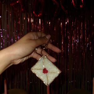 Colgante de Plata de Ley 925 Original con Circonita Corte Princesa y Perla de Agua Dulce, Diseño de Pie de Bebé y Alas de Ángel, para Mujer, a la Moda - Product Image 3