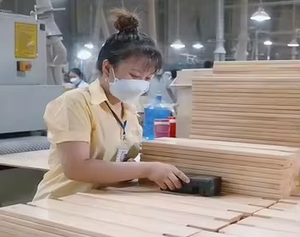 แผ่นไม้เนื้อแข็งแบบดั้งเดิมสำหรับตู้ครัวภายในบ้าน พร้อมแผ่นไม้ยางพาราแบบประกบนิ้วมือสำหรับลิ้นชัก - Product Image 6