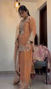 Elegante Salwar Kameez para Mujer, Traje Cómodo para Uso Diario con Dupatta, Ropa Étnica Moderna para Oficina y Uso Casual - Product Image 2