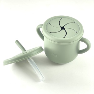 Gobelet à collation pour bébé avec paille, tasse d'apprentissage en silicone, récipient à collation pour tout-petits, qualité alimentaire, compatible micro-ondes/lave-vaisselle/congélateur - Product Image 1