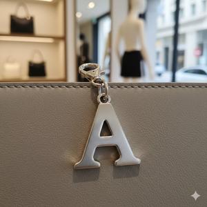 Accessoires suspendus, porte-clés personnalisé en alliage de zinc, lettres de l'alphabet en métal, breloque pour sac - Product Image 2