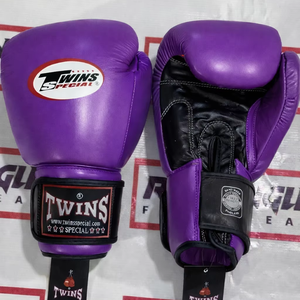 Guantes de Muay Thai Twins de Alta Calidad, con Logotipo y Diseño Personalizados, Guantes de Boxeo para Sparring, Entrenamiento de MMA - Product Image 1