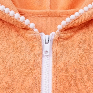 Robe de plage à capuche pour filles en gros, 100 % polyester, mignonne, à manches courtes, avec fermeture éclair sur le devant et ourlet à volants, pour la plage et la piscine, fabrication sur mesure avec étiquette personnalisée - Product Image 6
