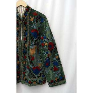 Veste à col pour femme en velours brodé à la main avec des motifs floraux, manches longues, broderie à la main, doublure en coton rayé, style chic, automne - Product Image 3