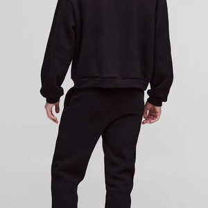 Conjunto de Sudadera y Pantalones Deportivos Unisex Personalizados, Pantalones Deportivos Anchos y Sudadera con Capucha, Fabricante de Conjuntos Deportivos Transpirables para Hombre - Product Image 3