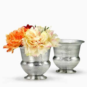 Vase Pichet Décoratif en Métal Personnalisé, Centre de Table Rustique, Seau à Fleurs en Fer Galvanisé pour Mariage et Décoration d'Événements, Jardinière - Product Image 3