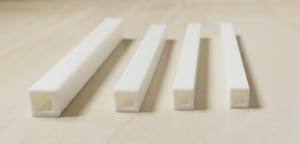 Perfil Cuadrado Hueco de PVC Industrial, Tubo Cuadrado de Plástico Negro Extruido para Aplicaciones Estructurales y de Muebles - Product Image 3