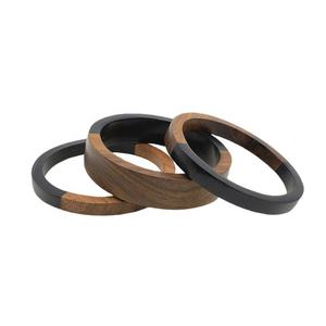 ชุดกำไลไม้สไตล์เรซินสีสันสดใสชุดสร้อยข้อมือแฟชั่นสำหรับผู้หญิงจากอินเดียชุดกำไลไม้ Lucite ดีไซน์ล่าสุด - Product Image 3