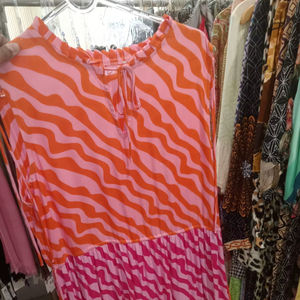 Vestido de Verano Boho sin Mangas de Algodón con Estampado de Ondas Rosa Naranja, Largo Regular, con Borlas y Lazos, para Resort, en India 2026 - Product Image 1