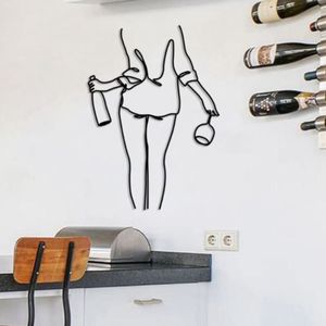 Décoration murale minimaliste en métal, femme tenant une bouteille de vin et un verre, décor abstrait pour salon, salle à manger, cuisine - Product Image 4