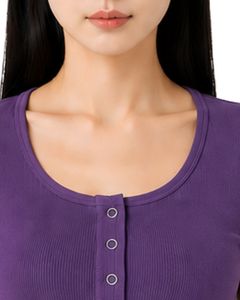 เสื้อครอปแขนสั้นทรงเข้ารูปสีม่วงสำหรับผู้หญิง ผ้าคอตตอนผสมสแปนเด็กซ์ ยืดได้ สวมใส่สบาย เหมาะสำหรับฤดูร้อน มีกระดุม ดีไซน์ทันสมัย - Product Image 5