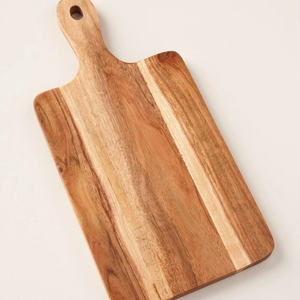 Planche à découper en bois artisanale ADC, style palette, épaisse, durable, sûre pour les couteaux, idéale pour la découpe, le service et la décoration de cuisine rustique - Product Image 1