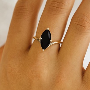 Anillo de Compromiso Único con Diamante Moissanite Negro, Anillo de Compromiso de Plata de Ley 925 y Otras Joyas de Diamantes - Product Image 2