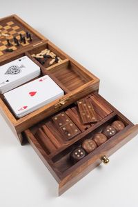 Juego de Mesa de Madera Orgánico Shut the Box con Fichas Numeradas y Dos Dados, Juego Familiar de Mesa - Product Image 2