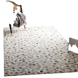 Alfombra a Rayas de Estilo Persa Hecha a Mano para Decoración del Hogar, con Cuero Vacuno y Algodón, Diseño Antideslizante de Pelo Corto, Apta para Mascotas - Product Image 1
