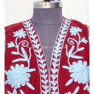 Chaleco de algodón puro estampado para mujer, sin mangas, estilo bohemio floral, acolchado, largo recortado, ideal para bodas de invierno. - Product Image 6