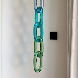 Chaîne décorative en résine écologique de qualité supérieure en forme de hibou, élégante, faite à la main, pour la décoration murale, intérieurs modernes - Product Image 1