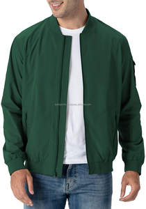 Chaqueta bomber unisex diseñada para la comodidad y el atractivo de la calle. Eleva tu atuendo y crea una declaración de moda audaz. - Product Image 4