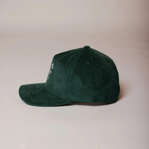 Gorra de Alta Calidad con Logotipo Bordado Personalizado, 5 Paneles, Visera Plana, Cordón y Cierre de Correa de Cuero para Hombre y Mujer - Product Image 2
