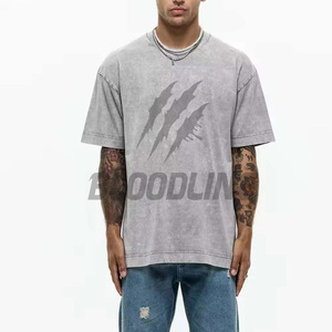 Camiseta de Manga Corta Gris para Hombre Bloodline con Diseño de Huella de Garra, Cuello Redondo, Corte Regular Informal, 100% Algodón Jersey Transpirable - Product Image 5
