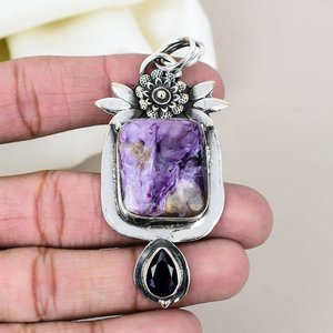 Pendentif élégant en argent sterling 925 plaqué or, fait main, avec charoïte et améthyste naturelles, cadeau de fiançailles - Product Image 1