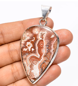Pendentif Goutte d'Eau en Agate Solitaire, Sertissage Bezel Plaqué Argent, Style Bohème, Certifié IGI, Bijou Classique Unisexe, Idéal Cadeau - Product Image 3