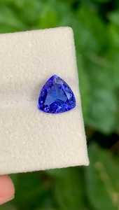 Tanzanita natural en forma de trillón, piedra preciosa suelta, piedra de nacimiento de diciembre para joyería fina. - Product Image 1