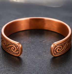 Brazalete Kada de Cobre Sólido Oxidado de Calibre Grueso con Patrón de Ondas Grabadas, Joyería Metálica Exquisita - Product Image 5