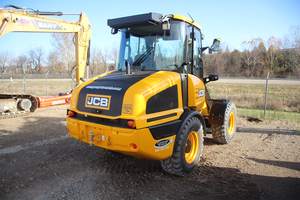 Cargadora Compacta 407 2022 con Cabina Cerrada, Máquina de Construcción de Alto Rendimiento con Capacidad de Carga Nominal de 200 Toneladas y Sistema de Rodamientos y Engranajes - Product Image 3