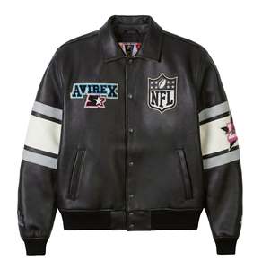 Chaqueta Varsity Negra Avirex con Parche Bordado, Cierre de Botones Frontales, Prenda Casual de Cuero, Cuero Negro Mate, Fusión de Resistencia - Product Image 1
