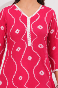 Elegante Conjunto de Kurti y Pantalón de Rayón para Mujer |   Conjunto de Kurta Recta Estampada Rosa - Product Image 6