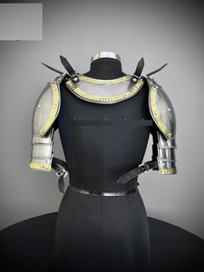 Armadura de Caballero Antigua de Acero Plateado con Cristales, Pechera Completa, Protectores de Brazos, Capucha de Malla, Estilo Medieval Gótico, Disfraz de Cosplay - Product Image 1