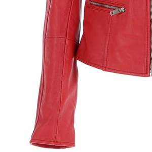 แจ็คเก็ตหนังแท้สไตล์วินเทจสำหรับผู้หญิงสีแดงปักโลโก้แบบกำหนดเองตามเทรนด์ใหม่ แจ็คเก็ตบอมเบอร์คลาสสิกสำหรับฤดูหนาว เสื้อผ้าสตรีทแวร์ - Product Image 6