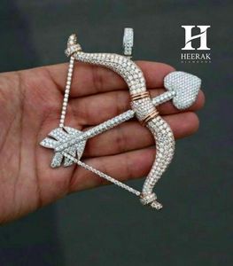 Wholesale Iced Out <b>Bow</b> and Arrow Pendant Necklace Custom Heart Arrow Diamond Pendant Luxury Moissanite Cupid Streetwear Jewelry - Product Image 2