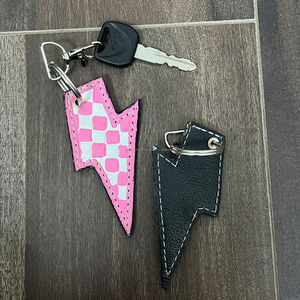 2025 Trendy Handmade Lightning Keychain Checkered Pattern Tooled Cow <b>Leather</b> Stylish Car Key Ring <b>Bag</b> Accessory for <b>Men</b> & Women - Product Image 6