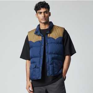 Gilet matelassé bleu pour homme avec blocs de couleur, col rabattable, coupe-vent, vêtement d'extérieur décontracté, idéal pour l'hiver, logo personnalisé sur le devant - Product Image 1