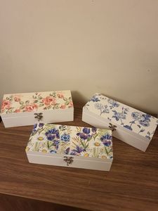 Caja de Madera Pintada a Mano de Calidad de Exportación, Organizador Decorativo para Joyas y Accesorios, Ideal para Regalo, Artesanía Hecha a Mano - Product Image 1