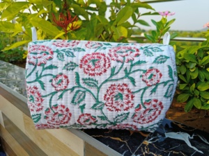 Grande trousse de maquillage matelassée faite à la main, pochettes cosmétiques à fermeture éclair, sacs de rangement pour maquillage écologiques, sacs de voyage imperméables, petits sacs - Product Image 6