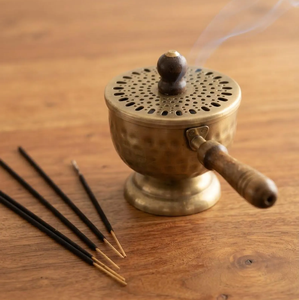 Impresionante quemador de incienso Bakhoor de acero inoxidable con mango de madera, soporte para Bakhoor, aromaterapia, incensario para el hogar - Product Image 5
